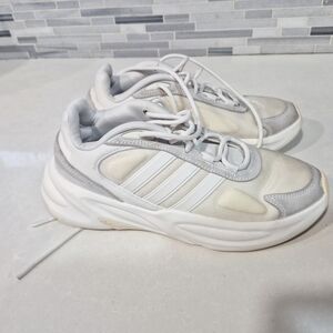 Adidas Women's Athletic Shoes - Cream and Silver